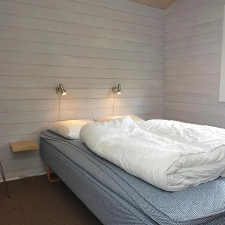 Ferienhaus Awesome Home In Hejls With Wifi *